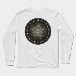 Ornamental Shield of Warrior Long Sleeve T-Shirt